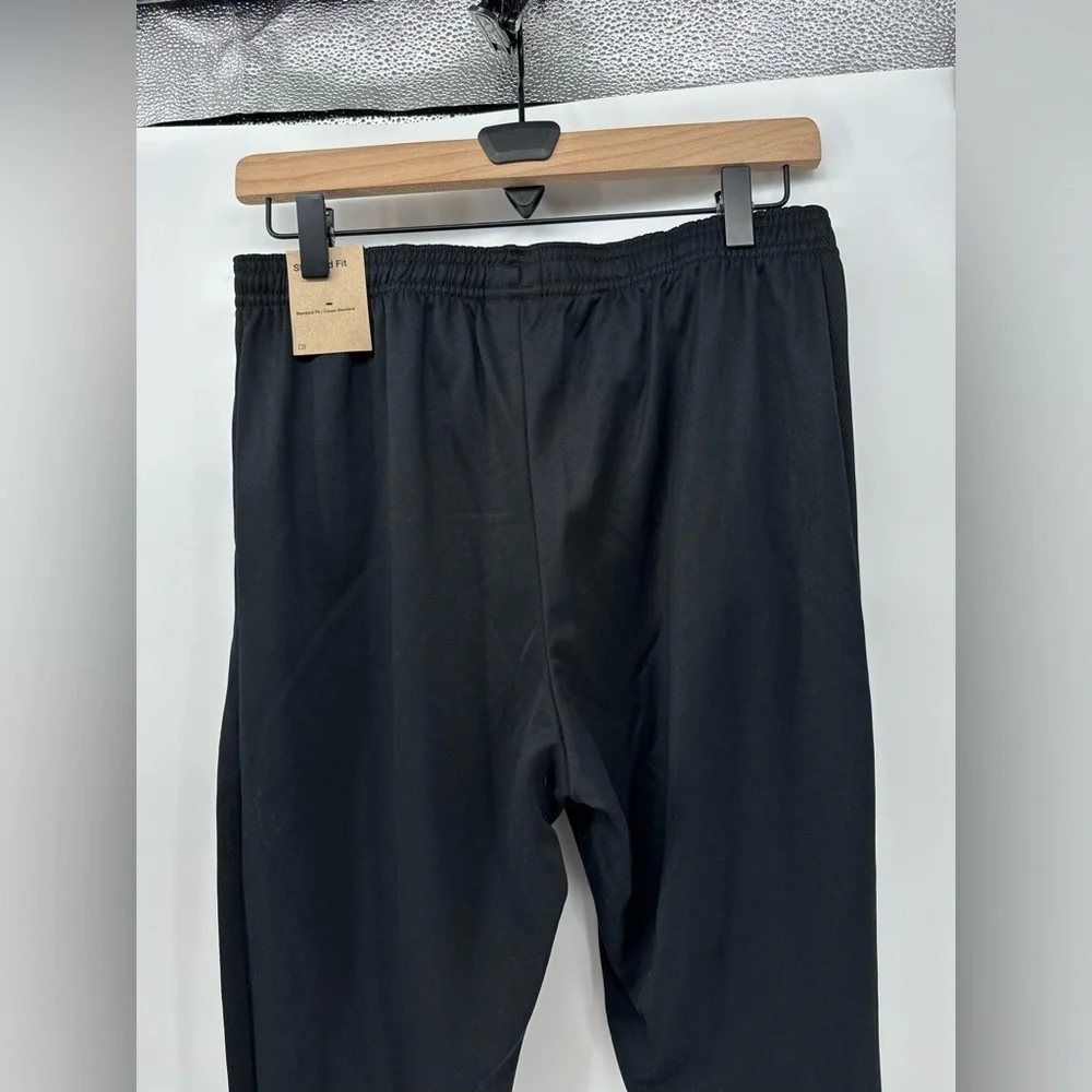 NWT Nike Dri-Fit Travel Pant Medium